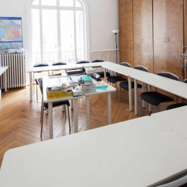 Alpadia Language School France