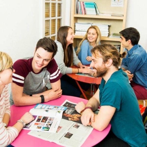 Alpadia Language School France