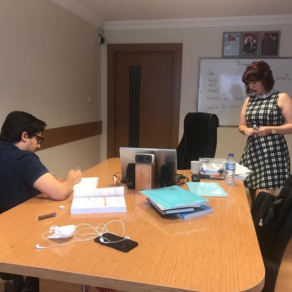 Proofreading and Academic Writing in English Course