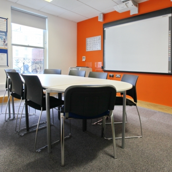 EC English Language Centres - UK